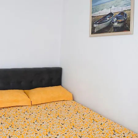 Nyaraló Willy Velipoja